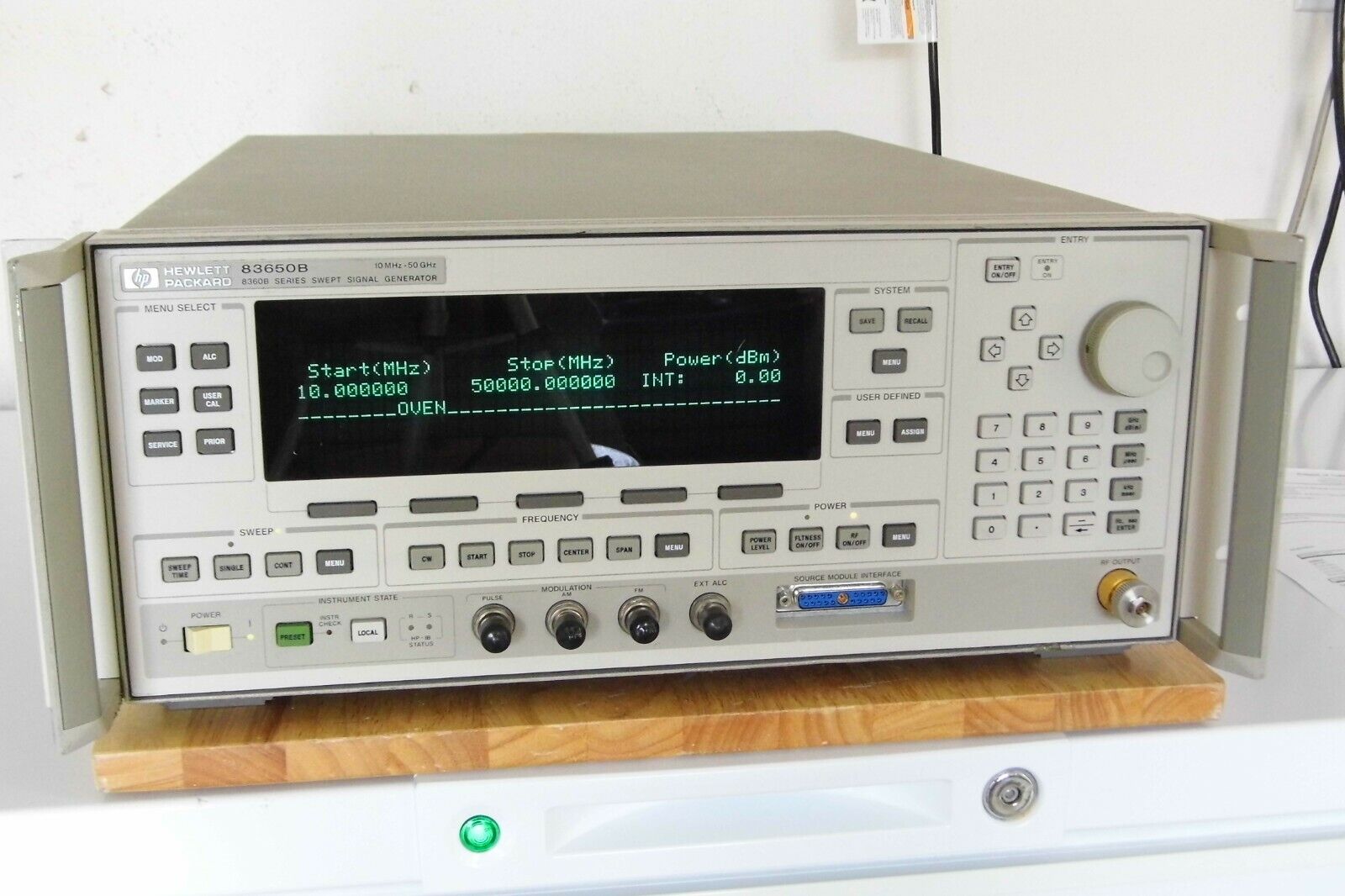 Agilent HP 83650B 001/002/006/008/ cal & data, 10Mhz-50Ghz synth.sweep generator Agilent HP 83650B 001/002/006/008/ cal & data, 10Mhz-50Ghz synth.sweep generator